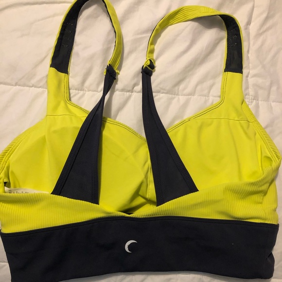 Parallel luxe adjustable zyia bra - Picture 3 of 4